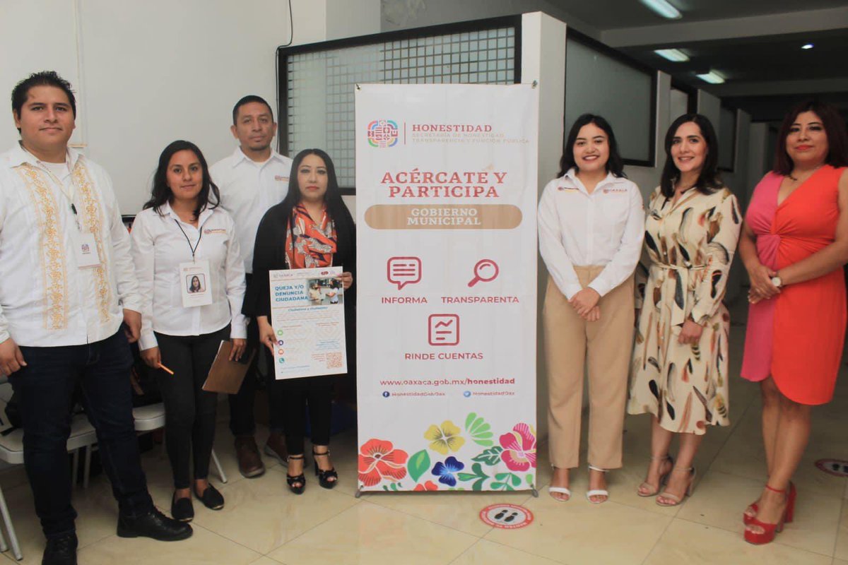 SSO_GobOax's tweet photo. Para garantizar cero corrupción y una atención de calidad clara, completa y oportuna, la #DRyFS con puertas abiertas recibió en su segunda etapa, el programa #EvaluarParaMejorar, estrategia implementada por la Secretaría de @HonestidadOax. (1/2) https://t.co/TqaQycsJI5