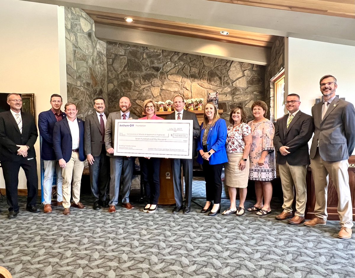 IsraelOQuinn's tweet photo. Glad to join Majority Leader Kilgore and Senator Pillion as Anthem announced they will contribute $750,000 towards substance abuse and mental health services across the Communities in Schools coverage area. https://t.co/88LKMcKx0x