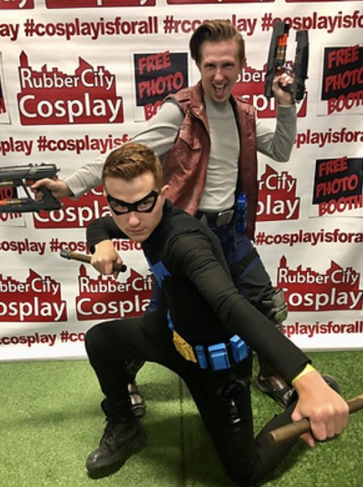 Neocomiccon's tweet photo. Cosplay Announcement:
Registration at  Rubber City Cosplay booth.  Contest begins at 3pm . 
Adults (18+) &amp; Kids (17 &amp; below) 1st, 2nd for each division. $30 for first &amp; $20 for second.
Best group (2 or more) a prize of $50 &amp; a “best in show” prize of $50 https://t.co/HNxDHG04Ss