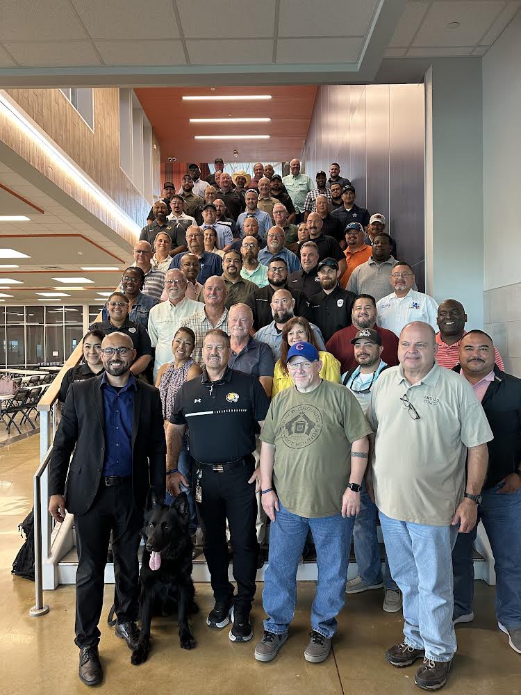 KatOfficer2010's tweet photo. Yesterday was day one of SBLE Advanced training with the @TxSchoolSafety at Hutto ISD! Officer Antommarchi and his K-9 Bear were awesome! It’s great training with other SBLE Officers/SROs from across the state! https://t.co/NSzjviDrfu