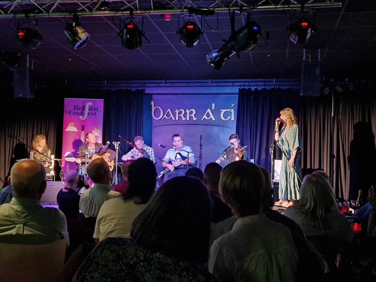 Great concert tonight <a href="/BelfastTrad/">BelfastTrad</a> with the amazing John Doyle (guitar), David Power ( pipes), Finn Moore (small pipes) Cathal O'Currain (fiddle +) Muireann Nic Amhlaoibh (concertina) and Lorraine Ni Bhrain (voice and flute)!