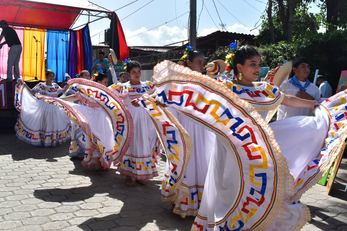InturMadrizNi's tweet photo. Un día lleno de Cultura y Tradición Somoteña en el marco de sus fiestas patronales julio 2023 🎆🎉🥳🎇

#NicaraguaFascinanteIrresistible https://t.co/OYb9hV4wpF