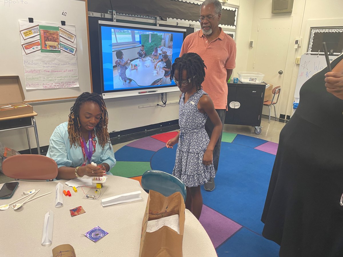 Mrs. Ippolito tweet media