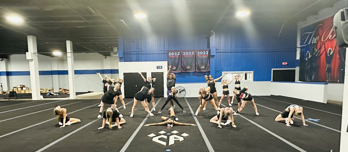 And that’s a wrap! Choreography complete and now to start practicing. Thank you <a href="/CA_StLouis/">Cheer Athletics St. Louis</a> for another amazing routine! #BABB #BulldogArmy