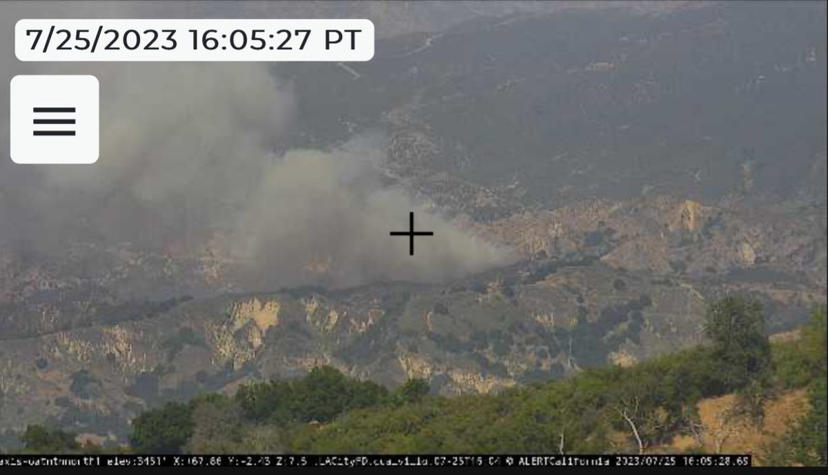 SCV_Incidents's tweet photo. #VictorIC | #VictorFire now at 40 acres. https://t.co/4owrXb1vxY