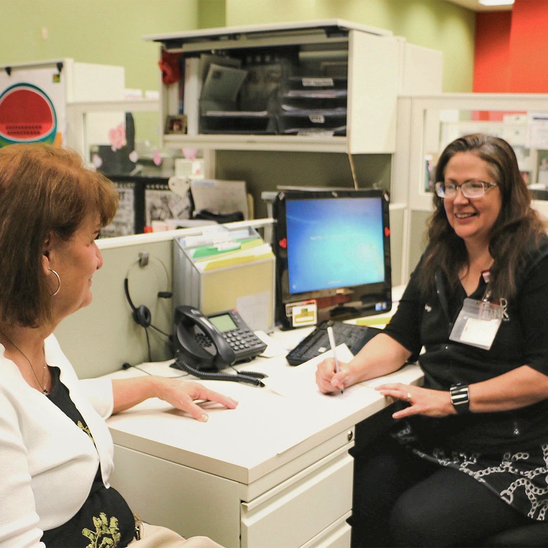 The San Antonio Food Bank assists clients with application and renewal assistance for various federal benefits such as SNAP, Medicaid, WIC, TANF and more. 🍎

Learn about our Benefits Assistance program at safoodbank.org/our-programs/b…