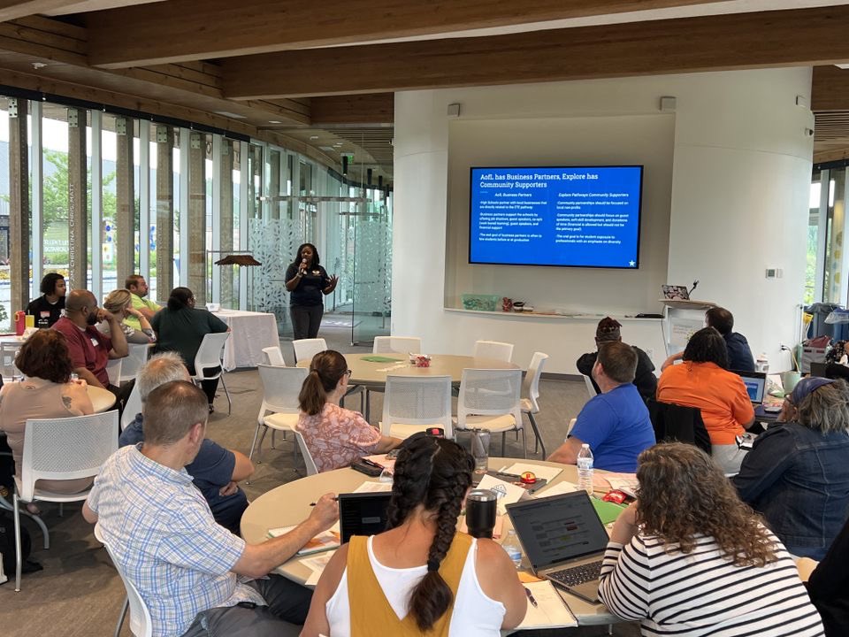 Explore Pathways at Shawnee MS tweet media