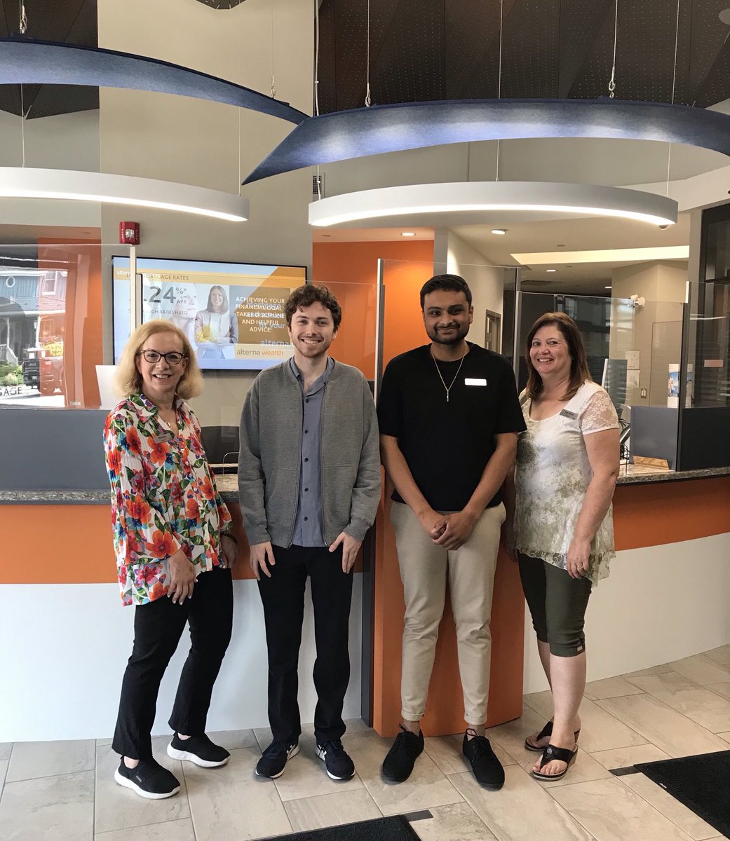 Frugina's tweet photo. Hello from our Stouffville team. They are loving the new look of their branch as are our members. Kudos to our marketing &amp; facilities teams. ⁦@alternasavings⁩ #TheGoodInBanking https://t.co/BX9w6gkxp4