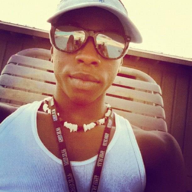 _melanynmonroe's tweet photo. Like this guys https://t.co/dt8yeDVinY