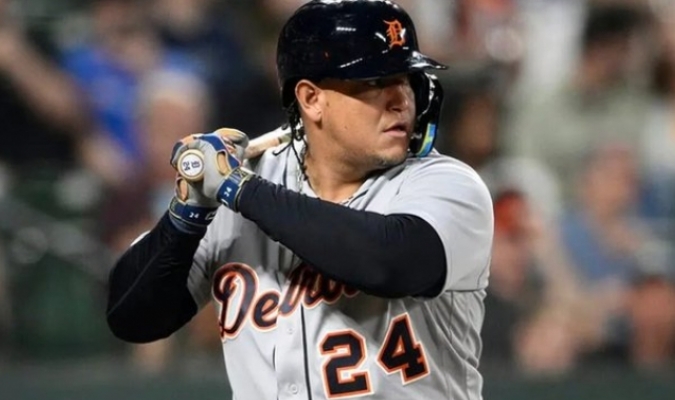 ricky_vampire's tweet photo. MLB: Revive el último cuadrangular de Miguel Cabrera (+Video) https://t.co/nutzbniO5r https://t.co/eG2X8LjUe4