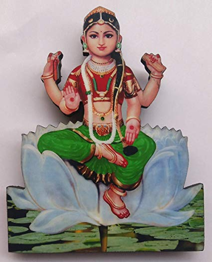 anbezhil12's tweet photo. #Variyar, who told the following quotes "I see in this great peetam, the collection of all our Gods on earth". Since the deity is a child, the prasadam is chocolates and biscuits. The devotees are given only chocolates. The decoration or the alankaram of the deity also is a https://t.co/j2XJjp8Prl