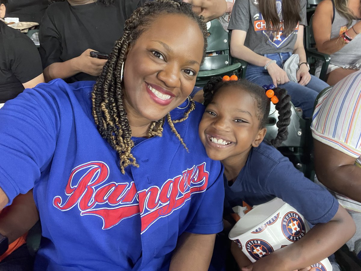 When you can root for both home teams because Dallas & Houston are home! #KleinSummerSnaps #Myfavoritegirl