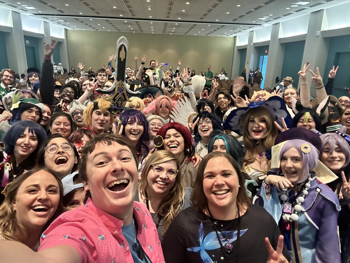 I had the best time at @connecticon this past weekend! Thank you soo much ConnectiCon for having me and huge thanks to the incredible staff for taking such great care of us! I loved every minute! #GenshinImpact @ConventionsEtc #cosplay
