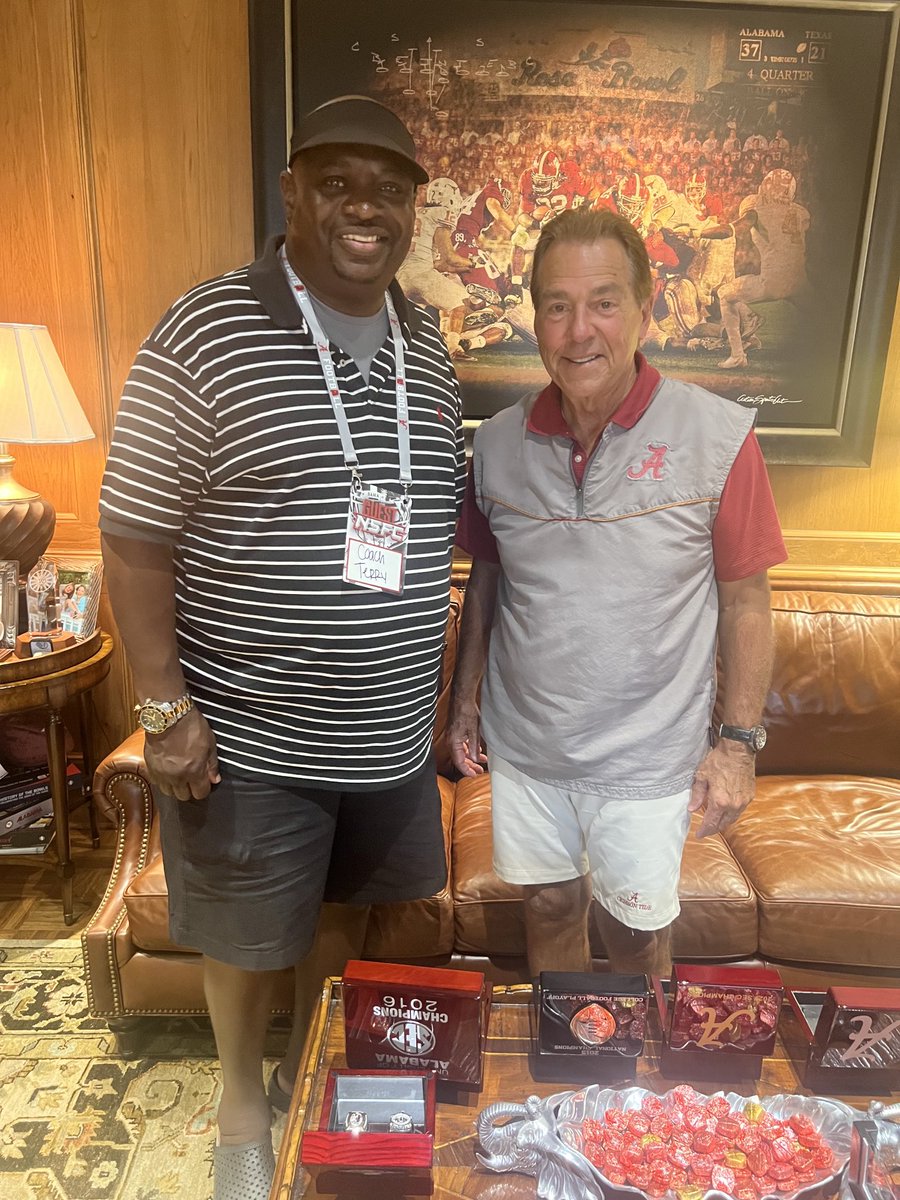 ME AND THE G.O.A.T. ROLL TIDE 🏈💪🏽💯