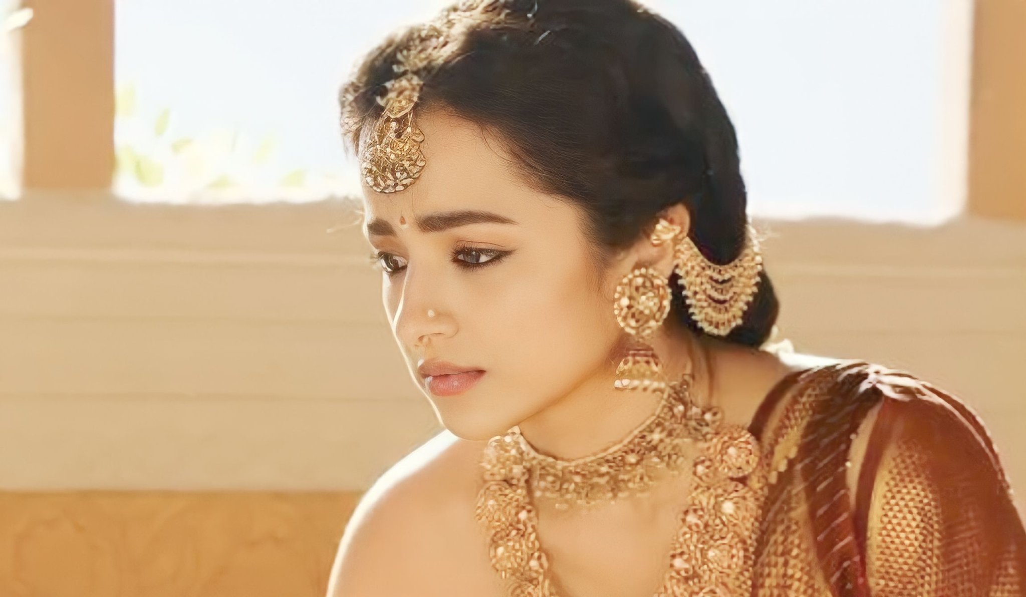 F173YXLaAAAAda9?format=jpg&name=large