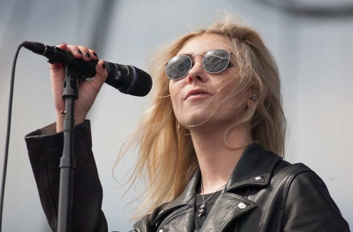 Happy birthday to the amazing <a href="/taylormomsen/">Taylor Momsen</a> 🤘🤘