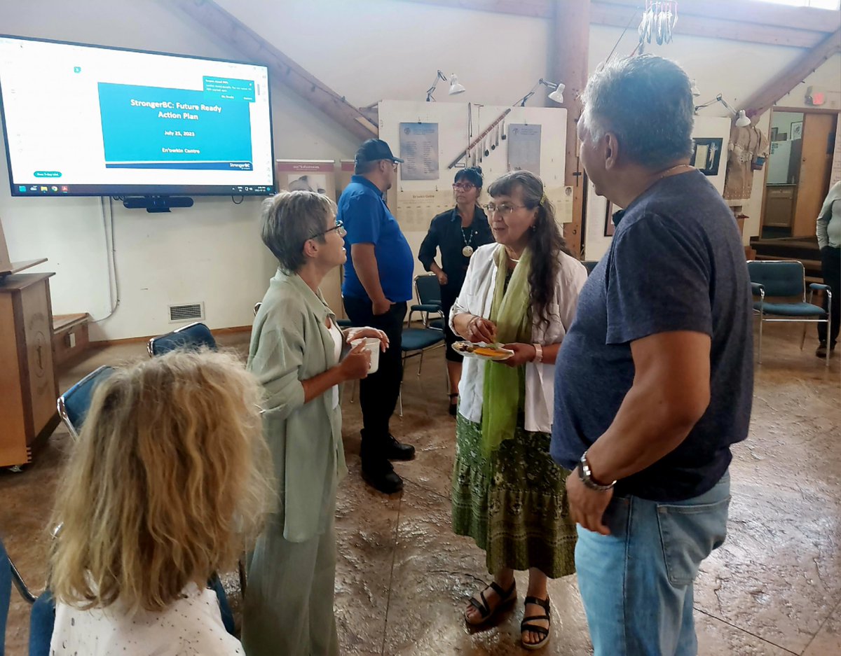 Tracey Kim Bonneau tweet media