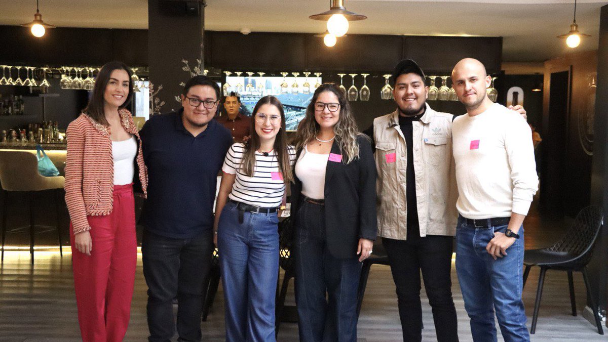 #InnovamosParaQuito | Con gran acogida realizamos nuestro octavo InnovaNites.UIO que abordó los desafíos que tienen los #emprendedores al recibir financiamiento para sus proyectos. El evento contó con networking y socialización para fortalecimiento empresarial. #QuitoRenace