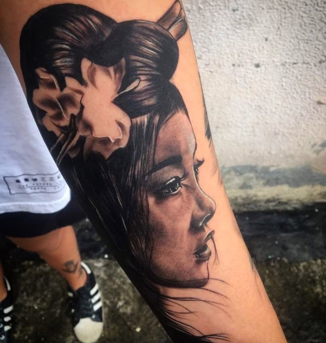 Alexis2zam's tweet photo. Confirmen esos tatttos 💉 https://t.co/qMfwTpeLCd