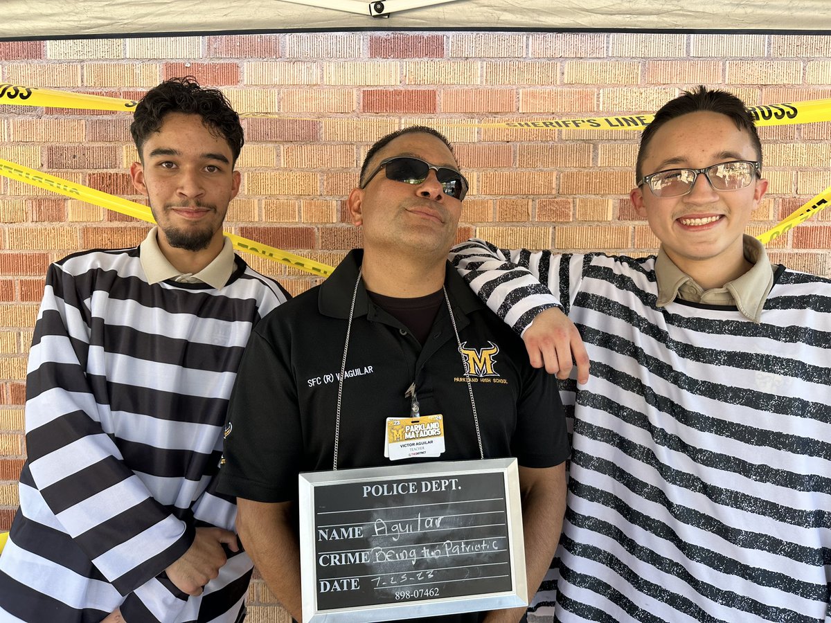 ClubParkland's tweet photo. Matador mania! @phsmats @PHSGoCenter @yisd https://t.co/SfntR5OKpT