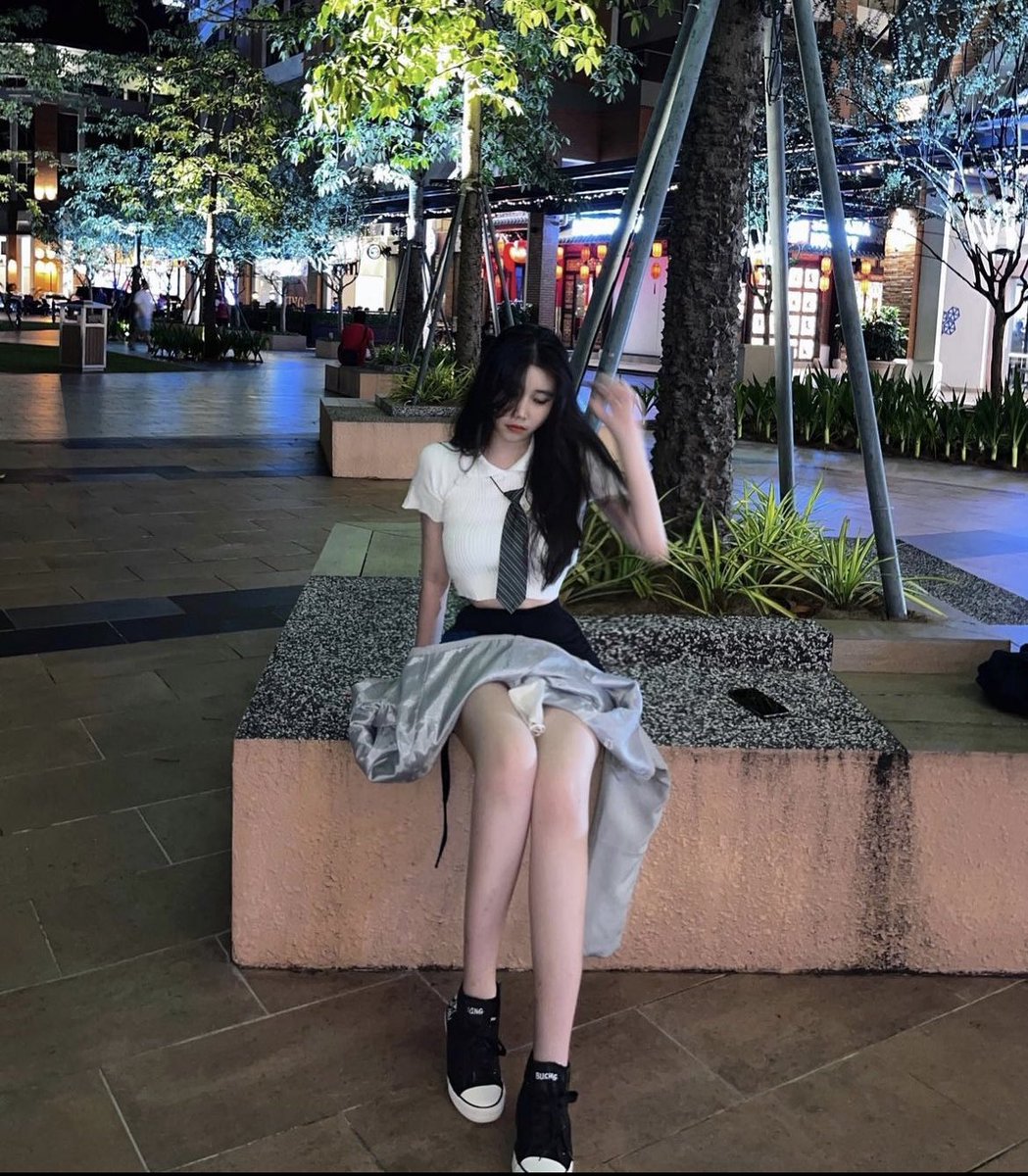 xiaoyan1998's tweet photo. 一定要妹妹吗 姐姐不行吗 https://t.co/sYRyGCxAeO