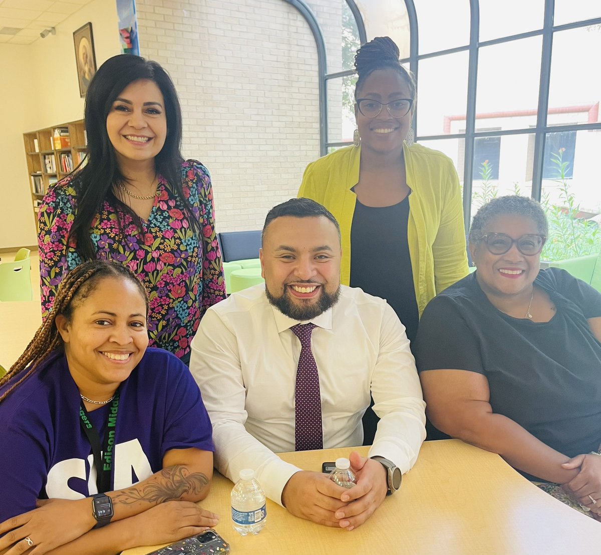 Welcome to Edison <a href="/edison_school/">Edison Middle School</a> Principal Guzman! We look forward to your leadership. 🙌🏻👏🏻🎉 <a href="/NirmolLim/">Nirmol Lim</a> <a href="/TarenLand/">Taren Land</a> <a href="/maiyamoore26/">Mrs. Moore</a> <a href="/donawhi/">Donna Dickson-White</a> @HISDCentral