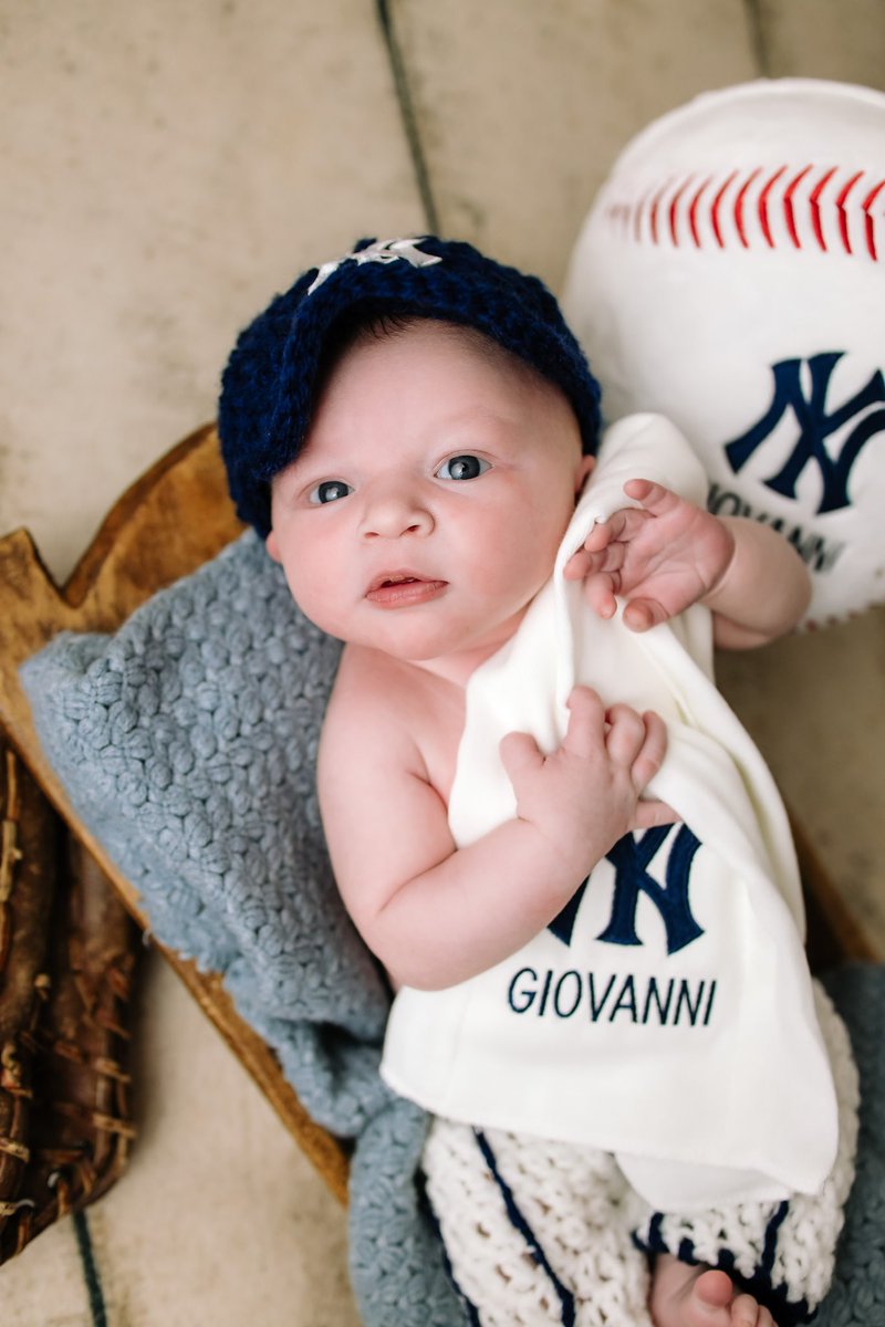 hcomptonnn's tweet photo. #PinstripePride!

Giovanni Post https://t.co/Hh4OsbRx9T