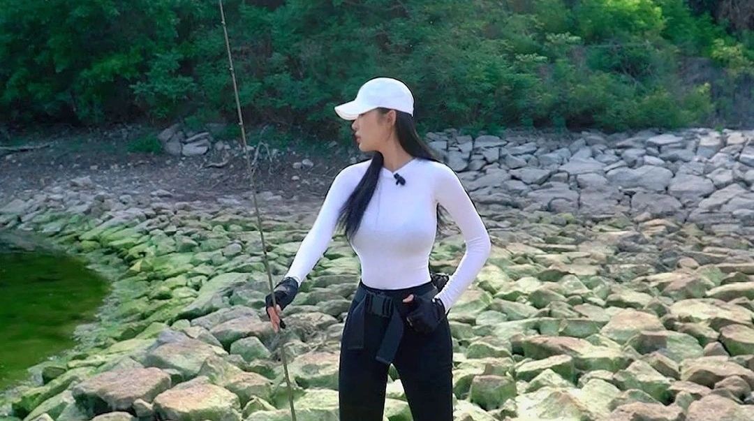 tania_csl0068's tweet photo. Fishing is a sport and a hobby. However it can also be some photographic artπ£π£
#angling #SeaFishing #BoatFishing #Grouper
#SeaFishing #Boatfishing #angling #outdoors #CaliforniaGirls #Yachts #Lujah #DailyFragments #Lifestyle #SummerEvents #Angler #notebookinspiration #Outdoor https://t.co/Hv1H0MbV7c