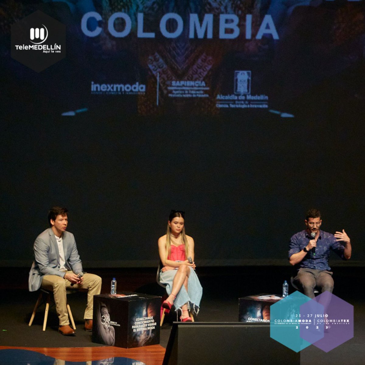 Telemedellin's tweet image. #TMEsModa | Expertos globales llegaron al pabellón del conocimiento para compartir sus saberes sobre la industria de la moda. 🧠💡🧶

Disfruta de la transmisión de todas las pasarelas en nuestra app #TM+ y en nuestras plataformas digitales.