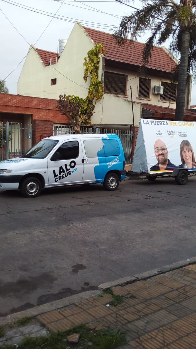 theavantgarde2's tweet photo. La Matanza lucha por su libertad. 
Todo en la cancha 24x7 
Todo el día, todos los días.
Hasta el último minuto previo a la elección vamos a dejar todo por aprovechar la chance que esperamos hace décadas.
#EsTodoOEsNada 
@PatoBullrich 
@Nestorgrindetti
@uliseslenz 
@dvdmrjones https://t.co/7frp1qpYZW