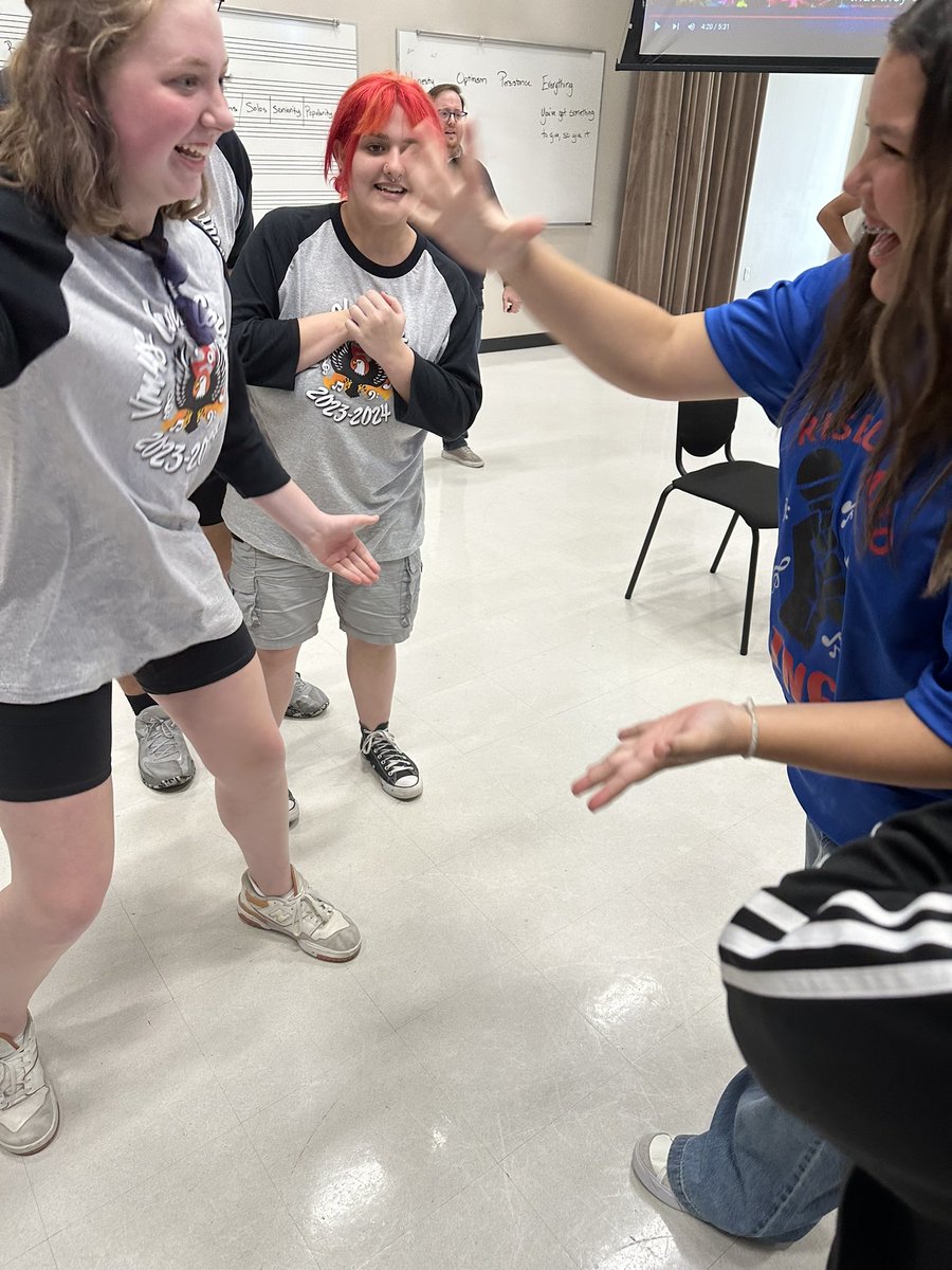 VMHS Choir tweet media