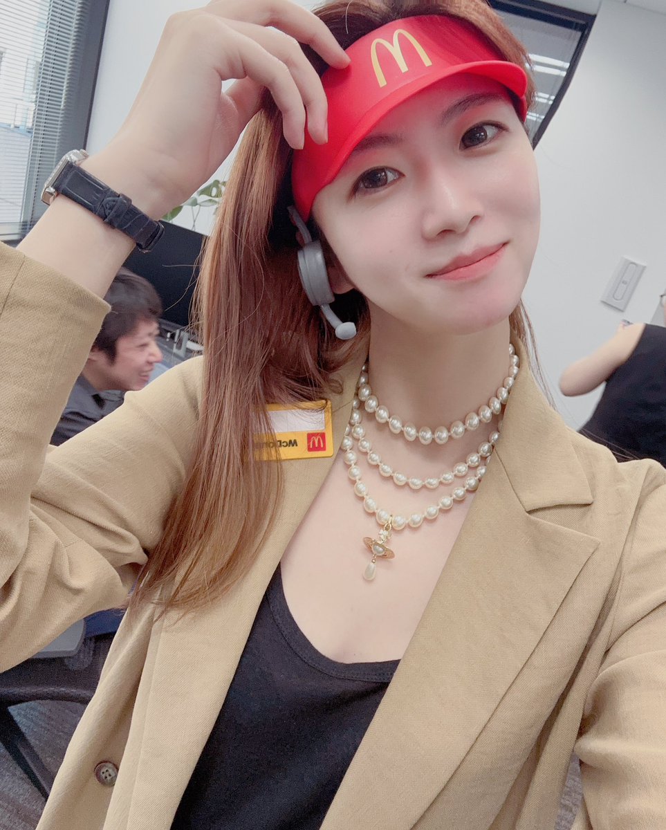 mathildatokyo's tweet photo. What do you want? 
Hamburgers, French fries, me? https://t.co/ENFCvhuoIC