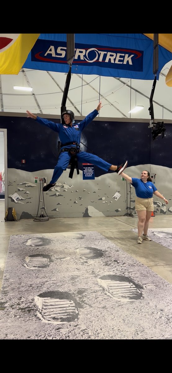 Robyn Newton tweet media