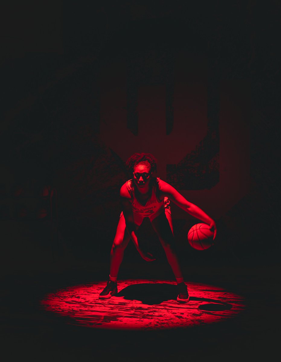 OU_WBBall's tweet photo. Just wait on it 🤫 https://t.co/qXboUwYids
