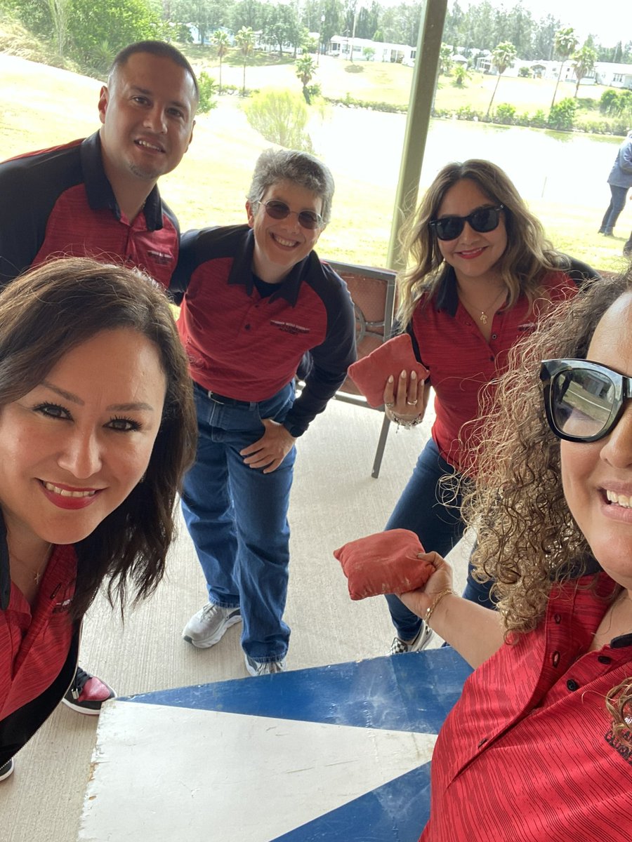 ArelyRTamez's tweet photo. Had an awesome day with our team! #AdminKickoff2023 ❤️ We will soon welcome back our staff &amp; students! @VernonMSWLA @leslieann4106 @JohnnyGuillen13 https://t.co/Bi01W6KEIC