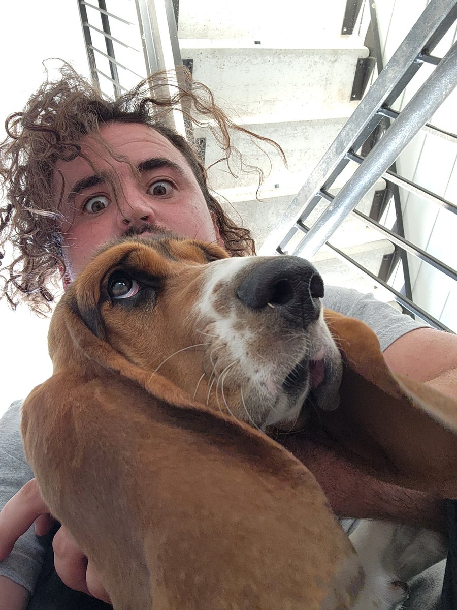 Cyan_Jay_'s tweet photo. Happy Birthday Hasan!!!
#hasantwtselfieday #hastwtselfieday
I got my dog literally around the same time he got Kaya. Puppy stages are so fun! https://t.co/IWOfi7wTtI