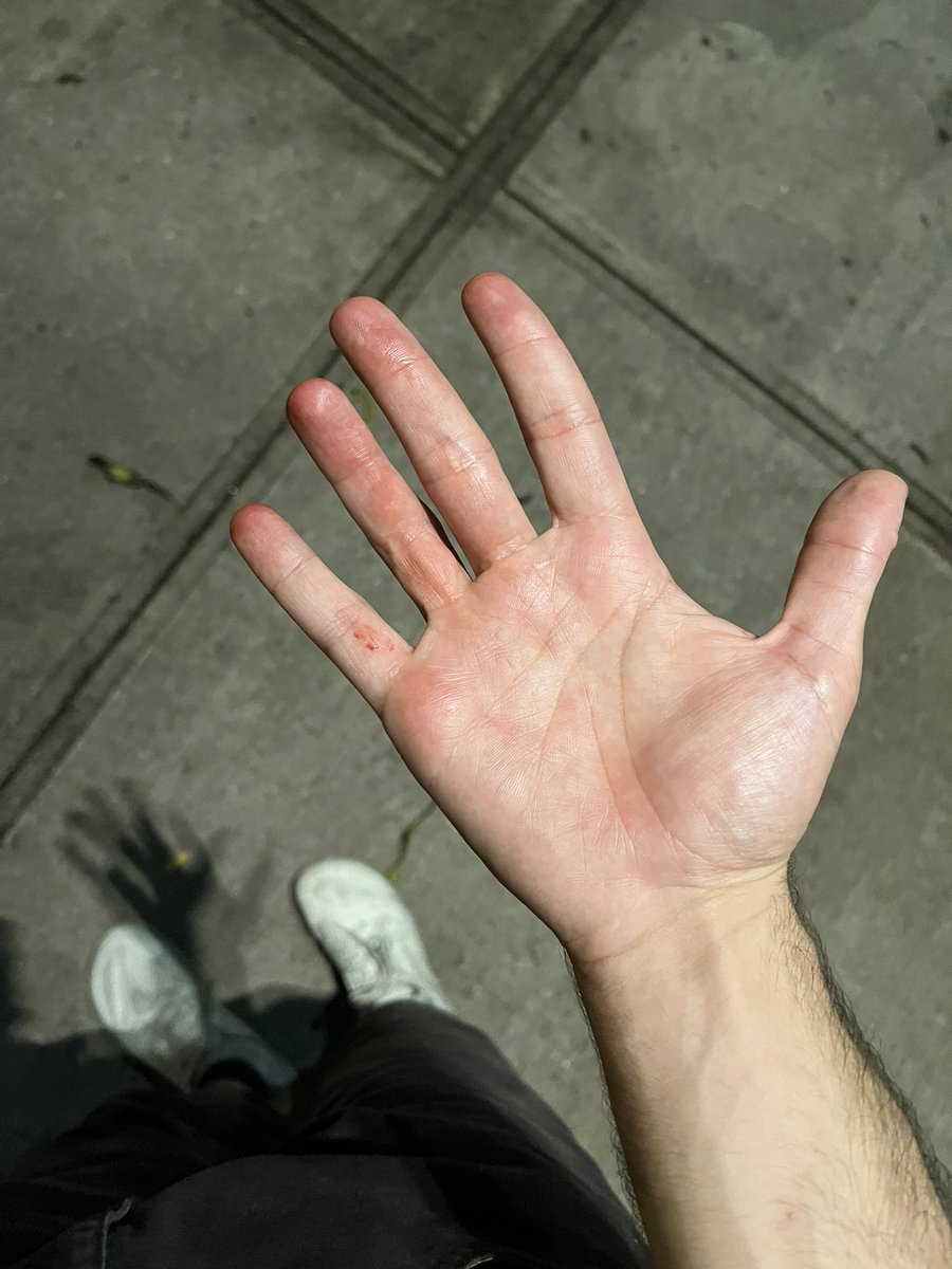 abandoned andy tweet media