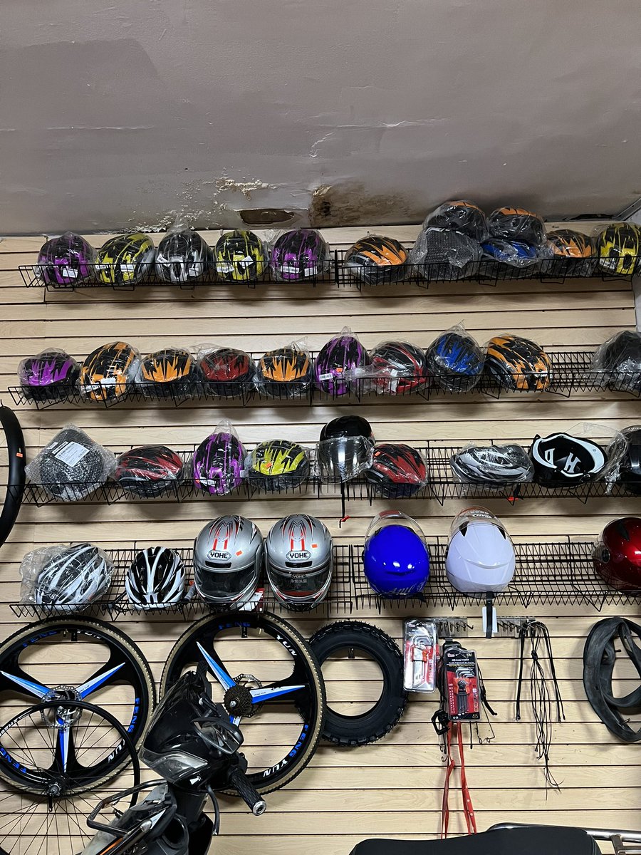 abandoned andy tweet media