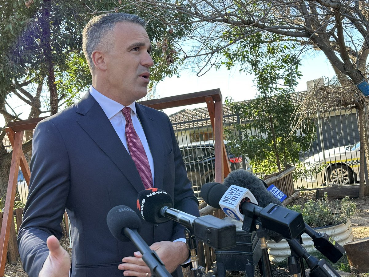 Ollie Haig (@ollie_haig) on Twitter photo .<a href="/PMalinauskasMP/">Peter Malinauskas</a> is launching an independent inquiry into greyhound racing.
It’s in response to a video appearing to show multiple greyhounds getting kicked and punched on a property near Adelaide.
“I no longer can rely on assurances from the industry…it’s clean”.<a href="/9NewsAdel/">9News Adelaide</a> .<a href="/PMalinauskasMP/">Peter Malinauskas</a> is launching an independent inquiry into greyhound racing.
It’s in response to a video appearing to show multiple greyhounds getting kicked and punched on a property near Adelaide.
“I no longer can rely on assurances from the industry…it’s clean”.<a href="/9NewsAdel/">9News Adelaide</a>