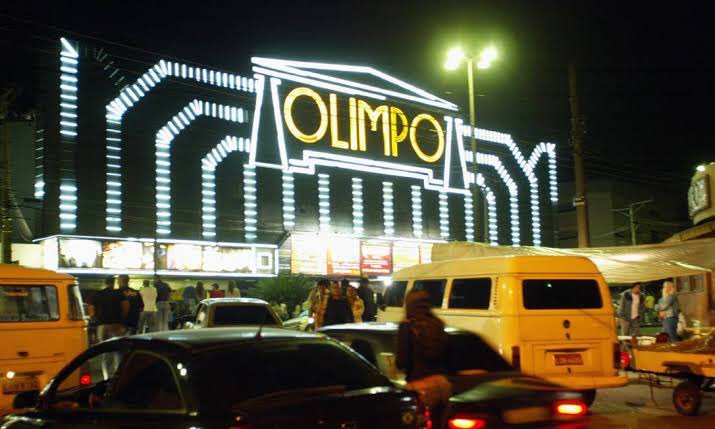 eurenesilva's tweet photo. Quem aí já curtiu Olimpo??? O espaço foi um importante reduto do segmento de eventos entre os anos 1999 e 2015, quando encerrou suas atividades! Marcou uma geração!!! E agora eu e meus sócios do Konteiner e Morro de Alegria estamos de frente lá e vai voltar! de logo nova! https://t.co/f5DDF9sEPm