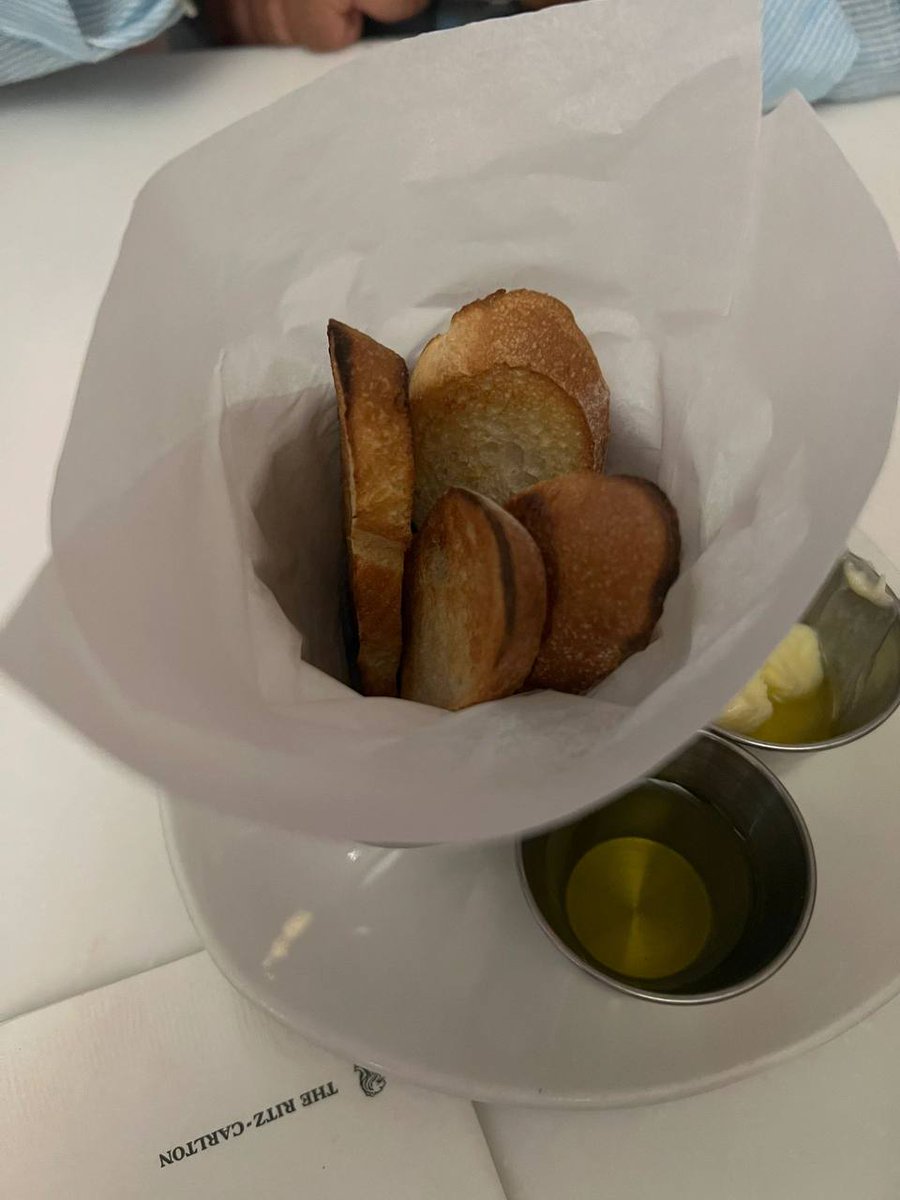 ptrish29's tweet image. #California  #sail #restaurants #evening #dinner 
Wonderful evening 😇😋⛵🍽️🌃🍷