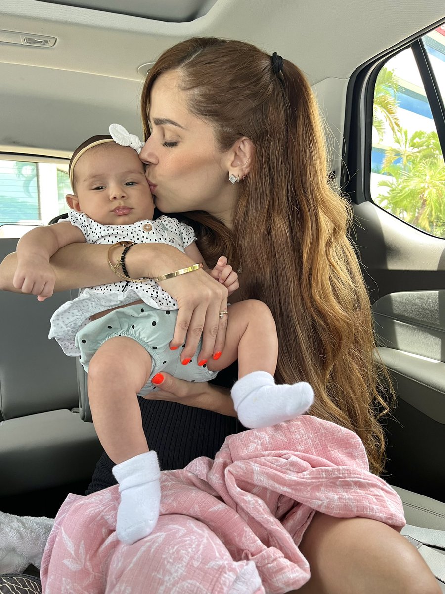gwengl333's tweet photo. Me and my mini me😍🧎🏽♀️☀️
#bendiciones #bendecidas #mibebebella #mamaprimeriza #enamoradadeti #agradecidas https://t.co/P9Xr1muMOB