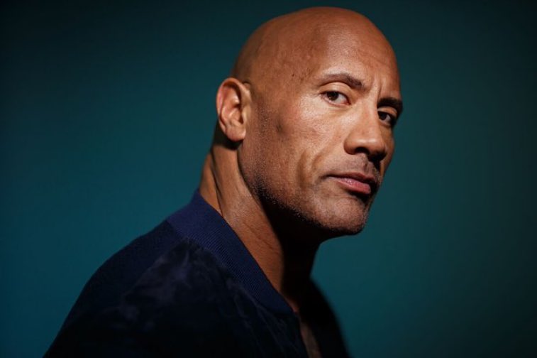 TheRickyDavila's tweet photo. Dwayne ‘The Rock’ Johnson just donated a historic 7-figure amount to the SAG-AFTRA foundation relief fund which will help thousands of actors pay their bills and keep their families fed. It is the largest donation they’ve received from one individual. What a decent man. 💙👊 https://t.co/KsZxNlXzUu