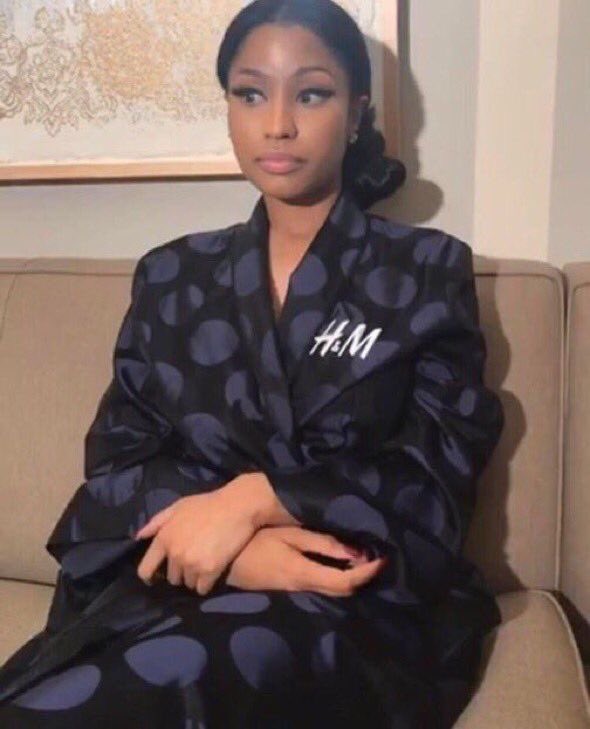 when ur friend and their parent arguin in the car while u in the backseat: