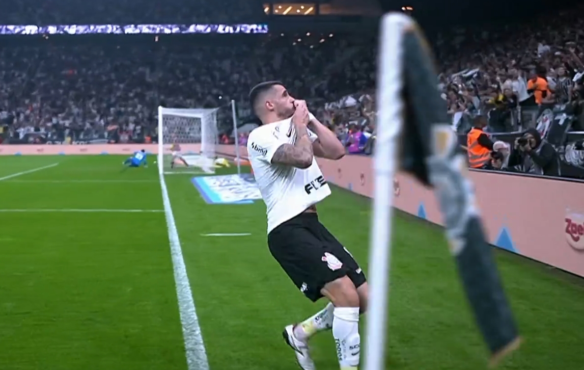 MeuTimao's tweet photo. EU TE AMO RENATO AUGUSTO

E VOCÊ AMA O CORINTHIANS https://t.co/78Mr12PcSQ