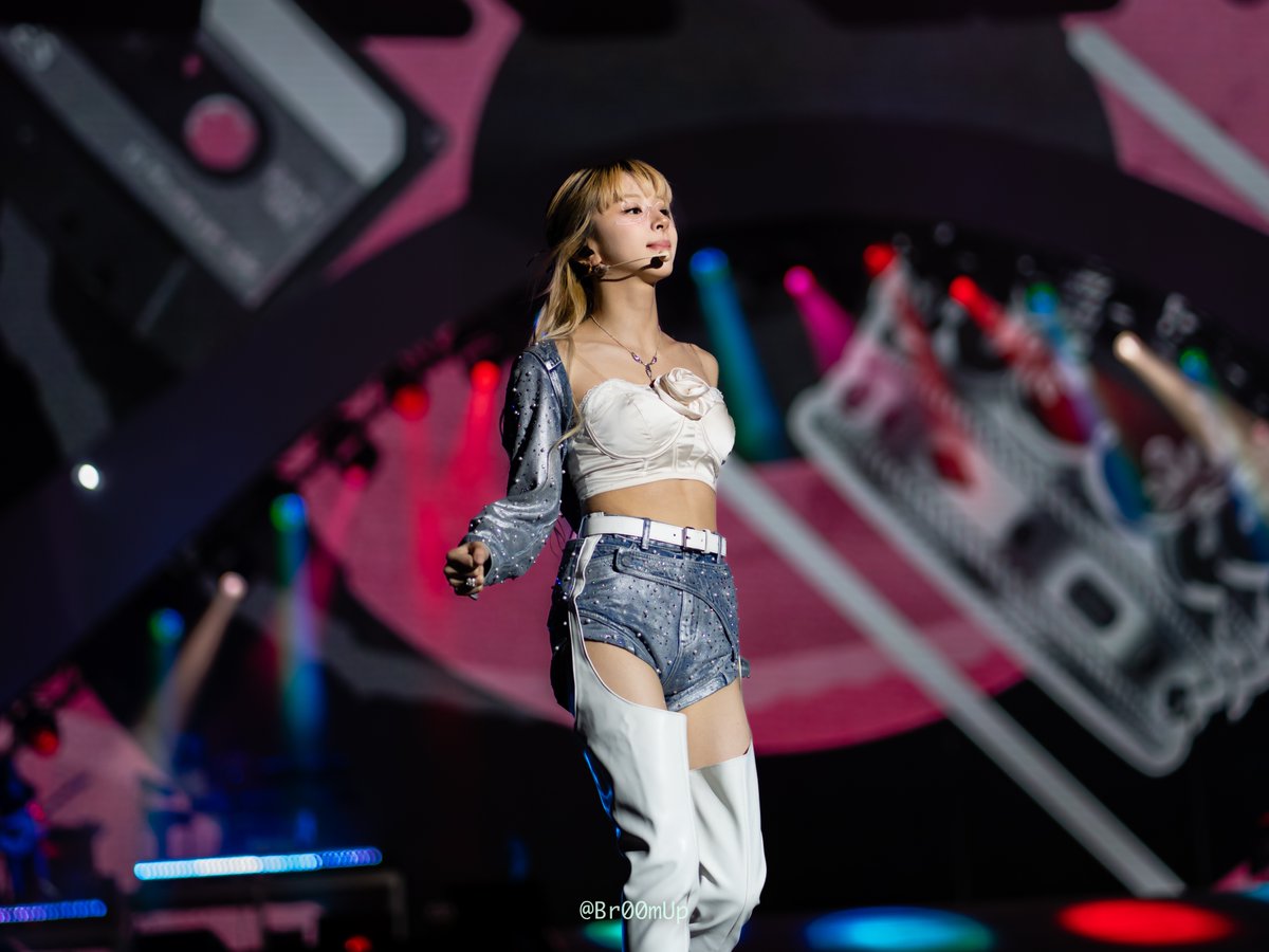 You shine even without the moonlight tweet media