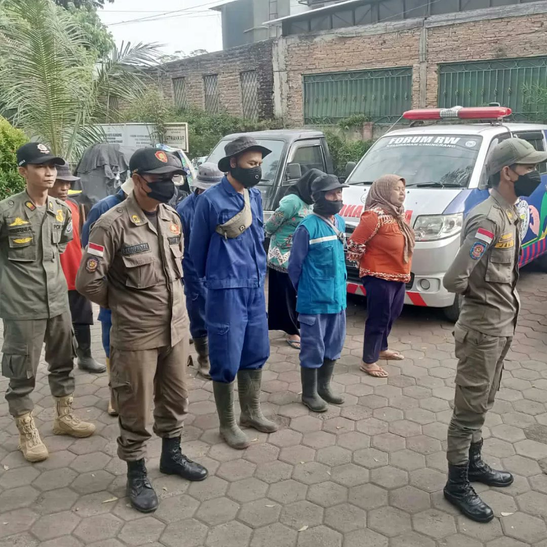 Kelurahan Cimincrang tweet media