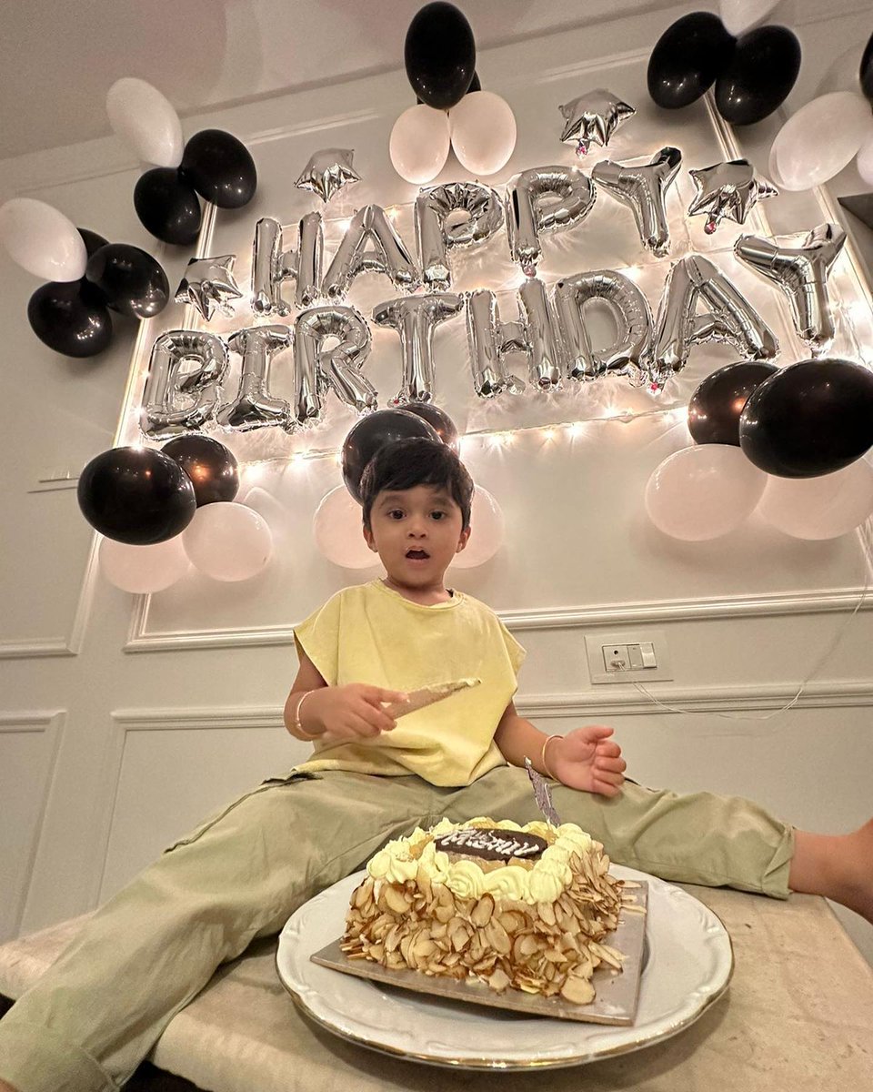 _sanamterikasam's tweet photo. Cuteness overload 😍🥳 Little 🤏 cutie #RandeepRai #KrishDeep #KrishivRai https://t.co/LC4sTNHap2