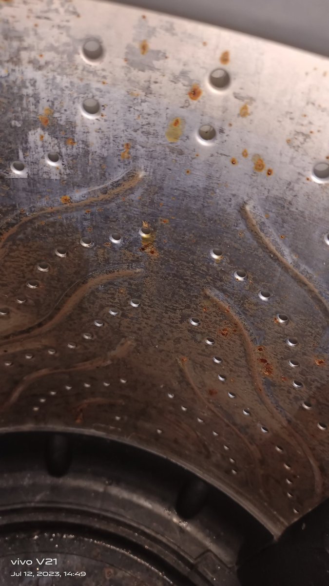 ramaute143's tweet photo. @flipkartsupport During repair washing machin from Technician machin got damaged. The drum is fully rusted where we can't wash cloth. For more than a year my issue has not been solved by Flipkart or Brand. Very disappointing for me from flipkart.#Untrustworthy @flipkartsupport https://t.co/osbDbLMOyH
