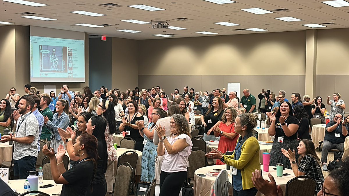 espra's tweet photo. That’s a wrap! @AlhambraESD Team Leads are ready! Thank you to our phenomenal presenters 🙌🏽 #PLCatwork @SolutionTree #AESDatPLC #ForwardFocus #weareplc https://t.co/klHuKTgdBU
